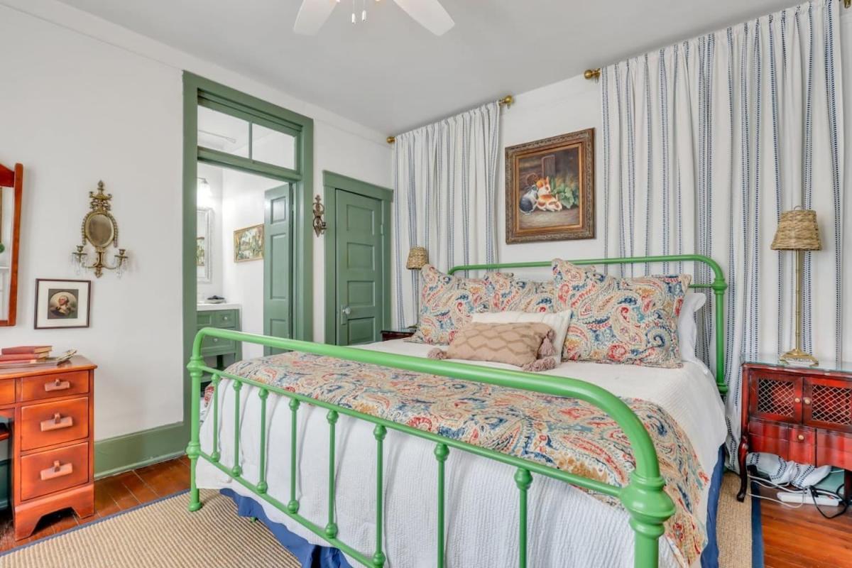 The Graham On Oglethorpe Square Villa Savannah Eksteriør billede